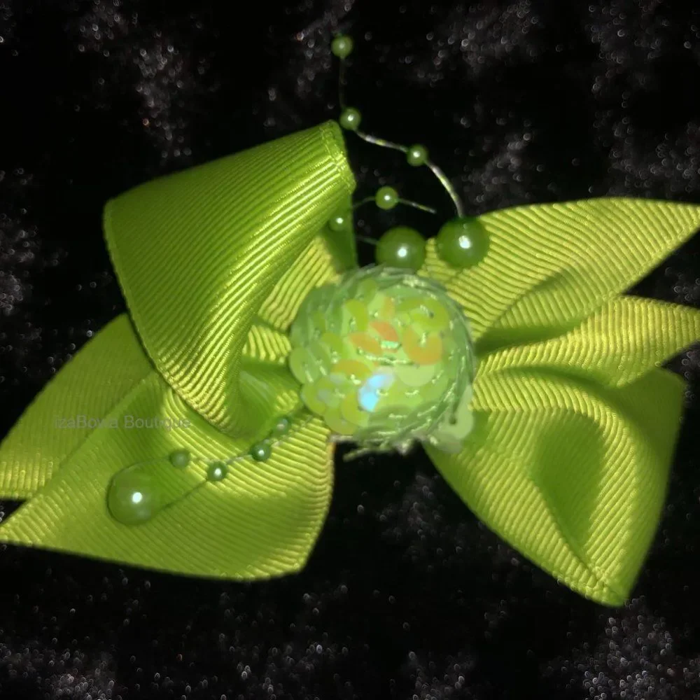 Apple Green 4